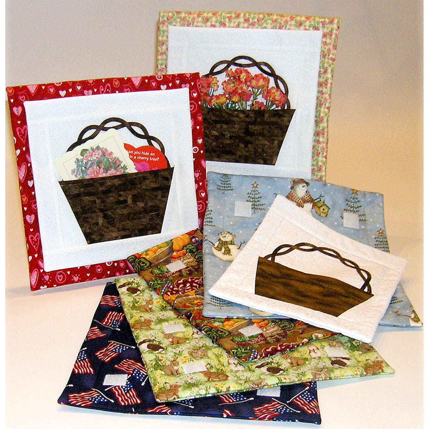 A Tisket, A Tasket, A Seasonal Basket Quilt Pattern PYP-250 - Paper Pattern
