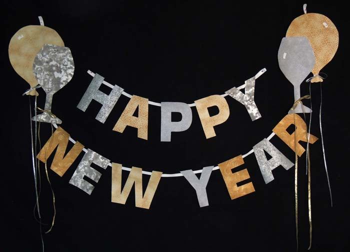 Happy New Year Garland with Balloons BS2-337e - Downloadable Pattern