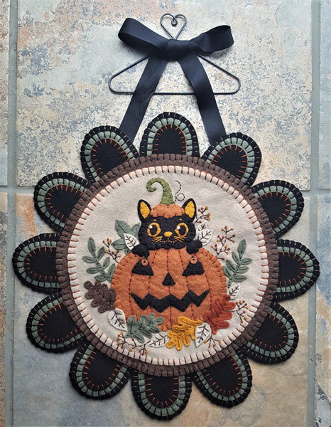 Peek A Boo Kitty Table Mat or Wall Hanging PLP-251e - Downloadable Pattern